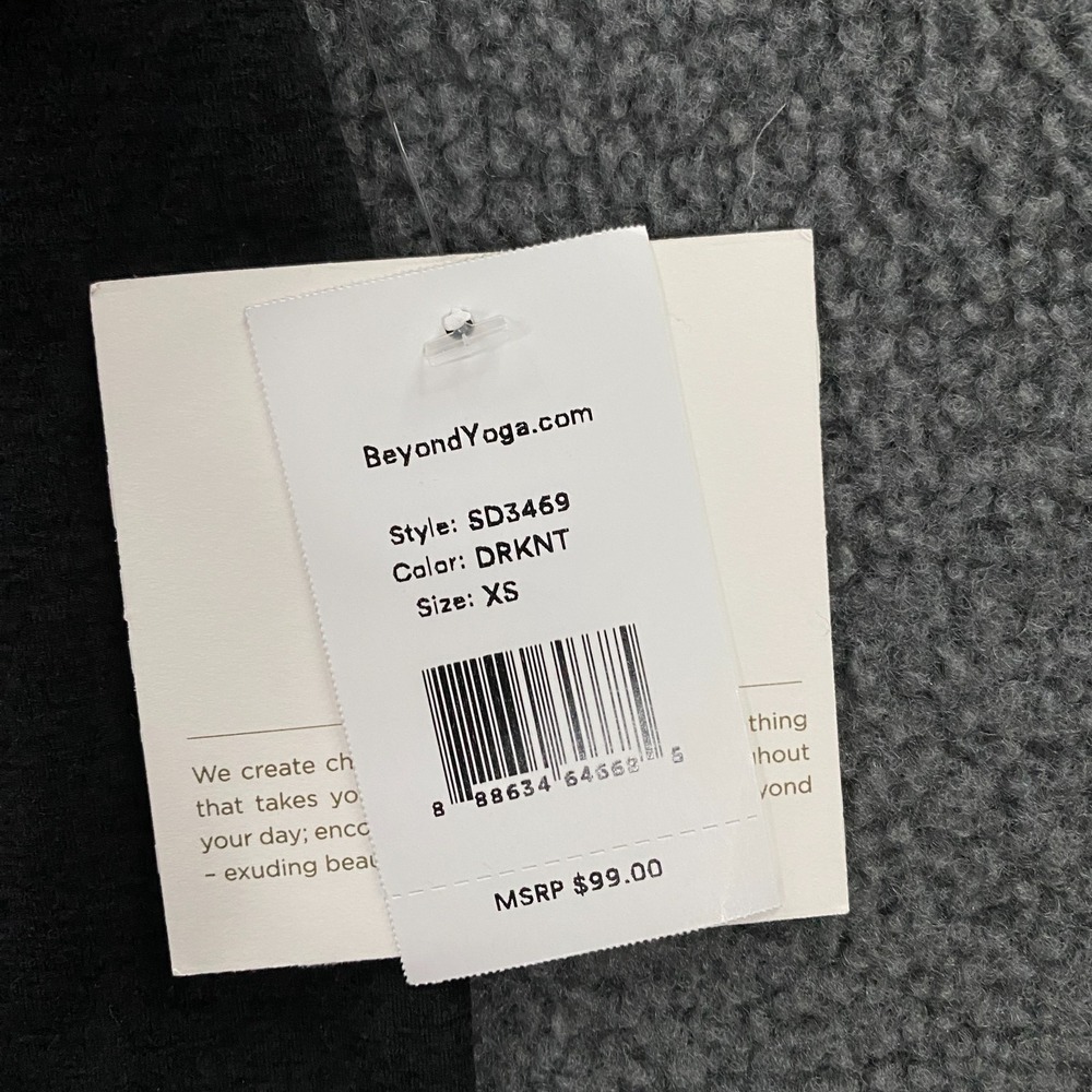 Beyond Yoga Set of 2 size XS Twist Through Leggings Worked Up Shorts NWT - Picture 14 of 16